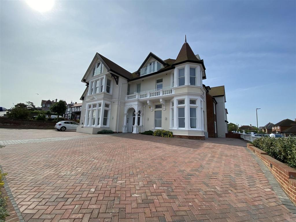 Grand period property with spacious driveway....