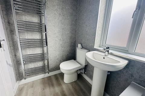 3 bedroom house to rent, Camp Hill Road, Nuneaton