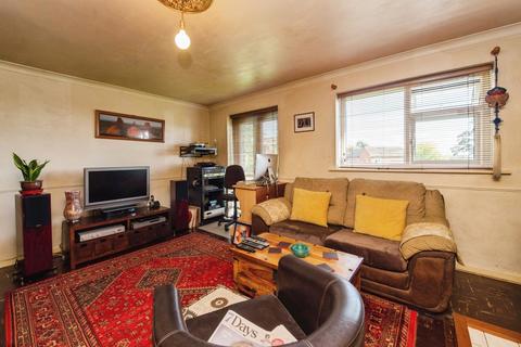 1 bedroom flat for sale, Haccombe Close, Exeter, Devon, EX4