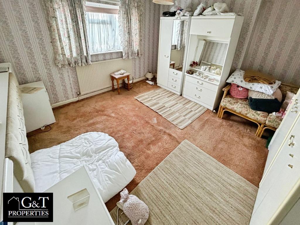 Second bedroom