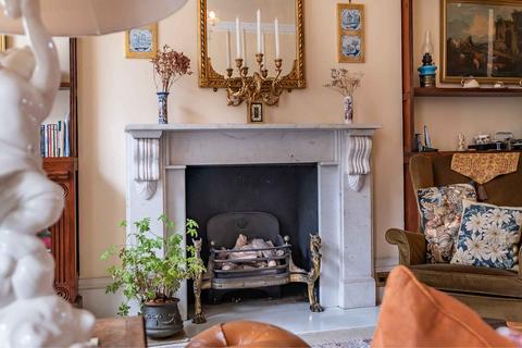 4 bedroom house for sale, Conway Street, London, W1T