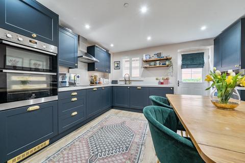 Renwick Drive, Bromley, BR2