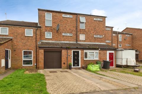 3 bedroom townhouse for sale, Wheatfield Close, LEIGHTON BUZZARD