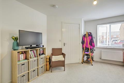 3 bedroom semi-detached house for sale, Bader Way, Northampton