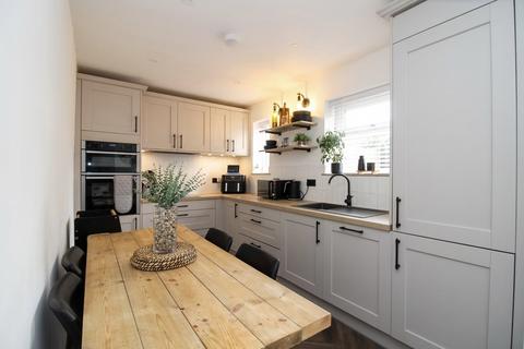 2 bedroom end of terrace house for sale, Norman Road, Broadstairs CT10