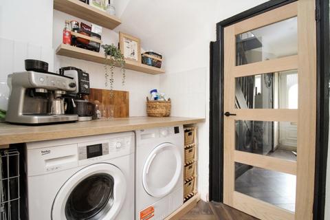 2 bedroom end of terrace house for sale, Norman Road, Broadstairs CT10