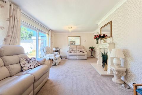 undefined, Fulford Hall Road, Tidbury Green, B90 1QX