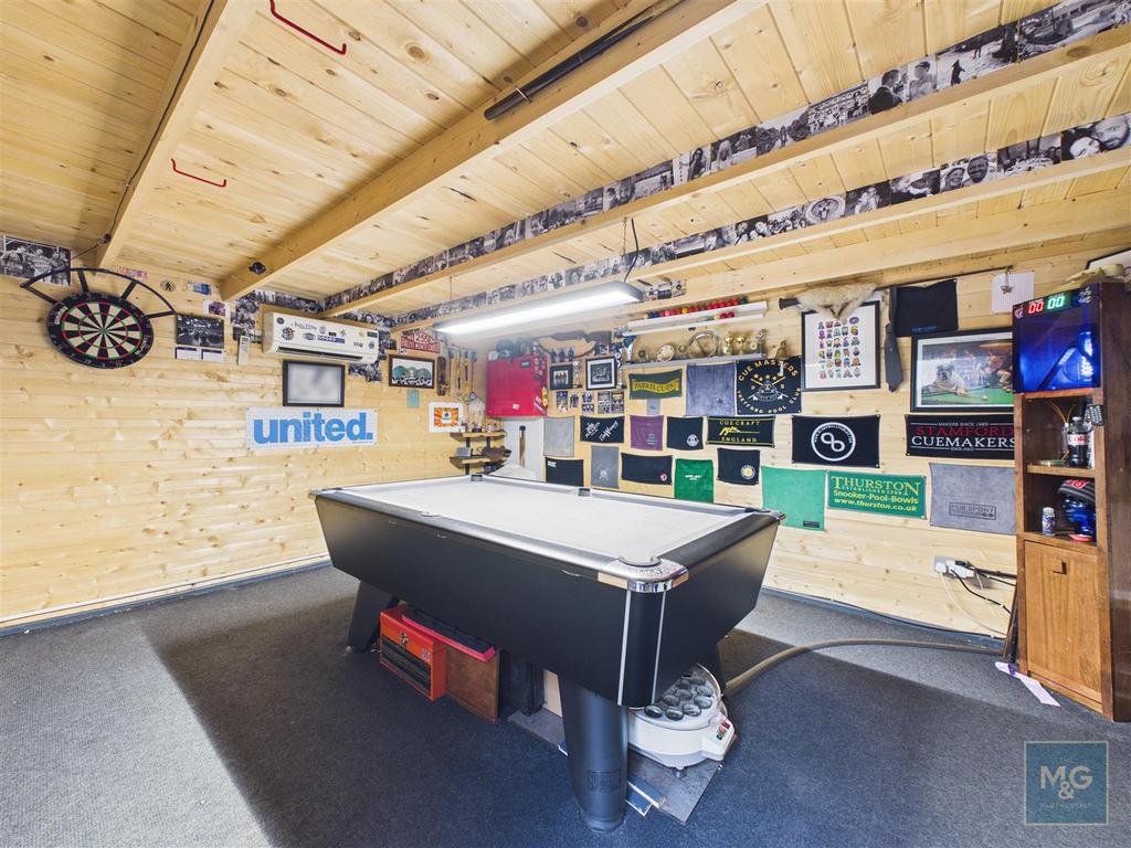 Garden Office / Outbuilding
