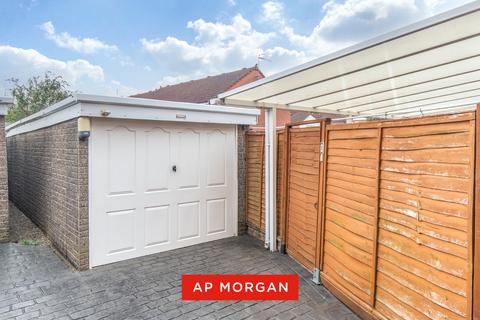 undefined, Elm Grove, Bromsgrove, Worcestershire, B61