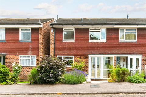 undefined, Faversham Avenue, North Chingford