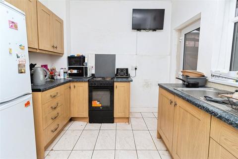 4 bedroom semi-detached house for sale, Weston Road, Stafford, Staffordshire, ST16
