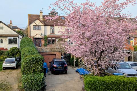 4 bedroom semi-detached house for sale, Belswains Lane, Hemel Hempstead, HP3