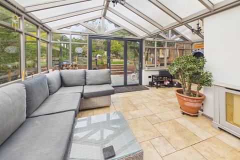 4 bedroom semi-detached house for sale, Belswains Lane, Hemel Hempstead, HP3