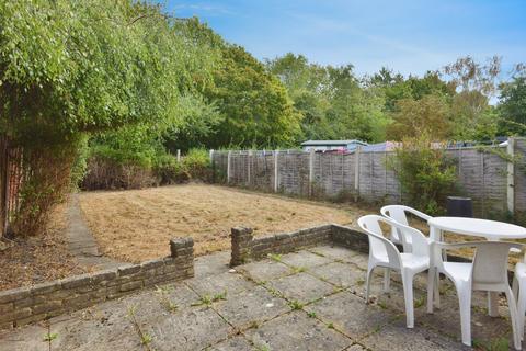 3 bedroom semi-detached house for sale, Crosslands, Stantonbury, Milton Keynes, Buckinghamshire, MK14