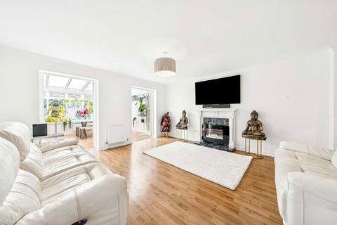 undefined, Princes Road, Teddington TW11