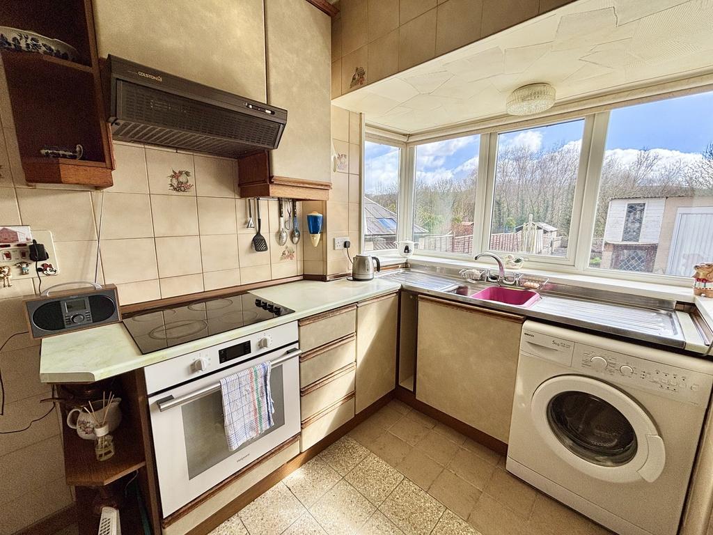 Kitchen / Breakfast Room