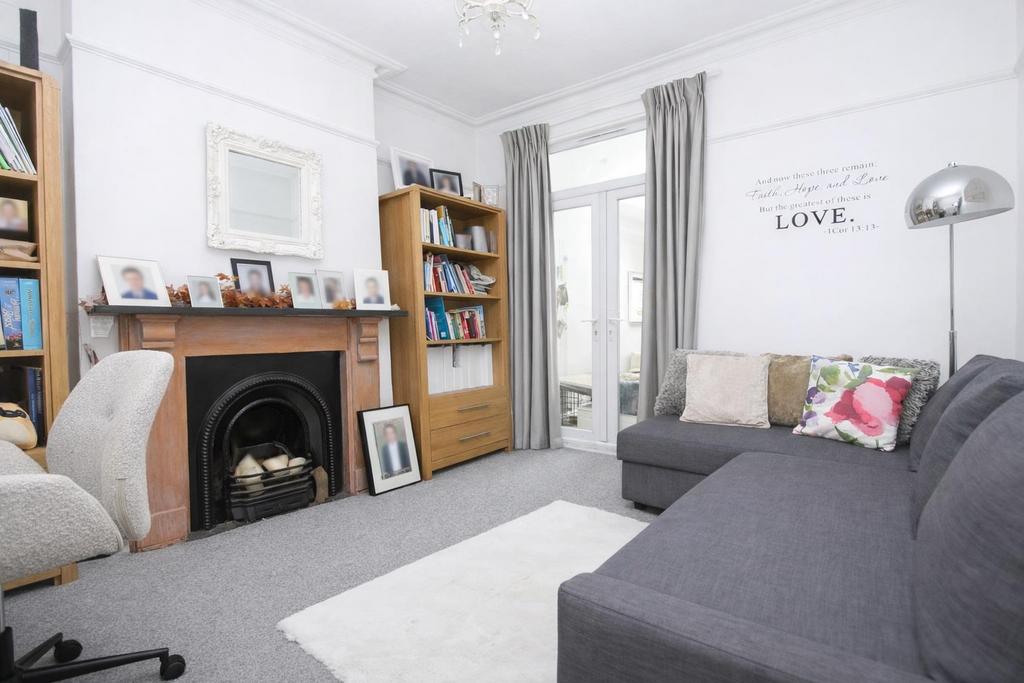 Family Room1
