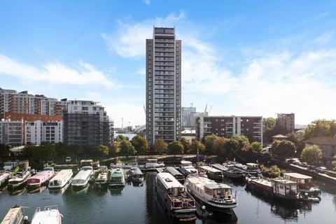 2 bedroom flat to rent, Horizons Tower, Yabsley Street, London, E14.