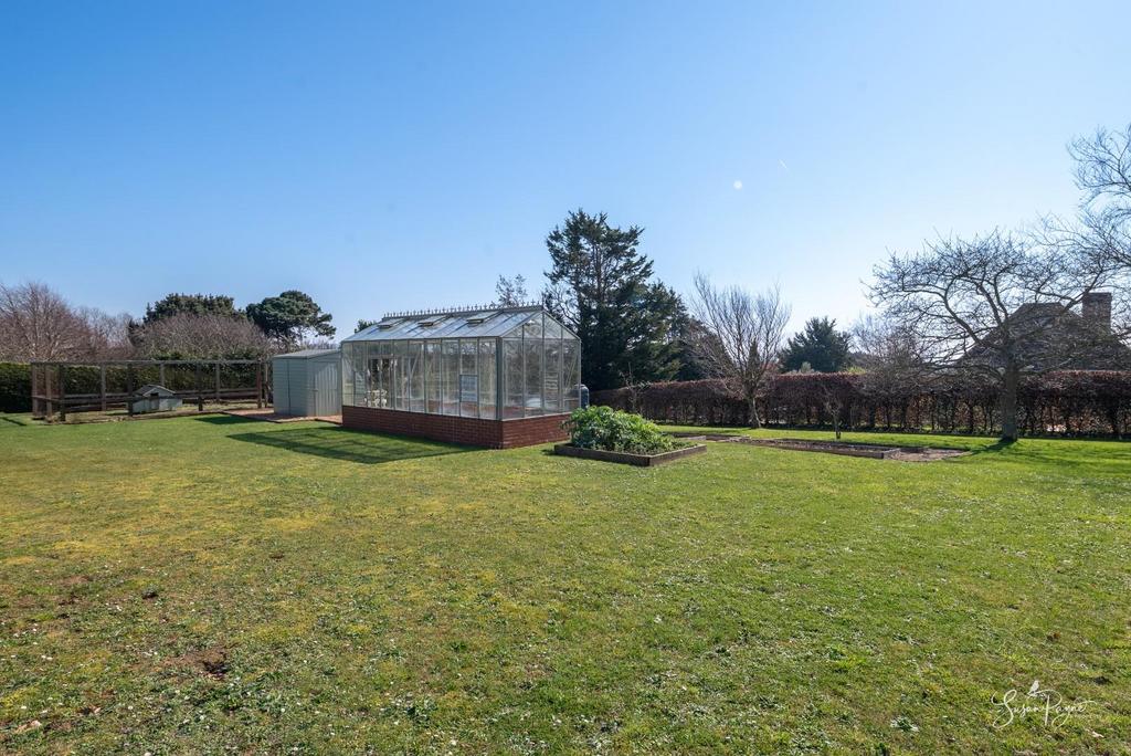 Gardens & Grounds