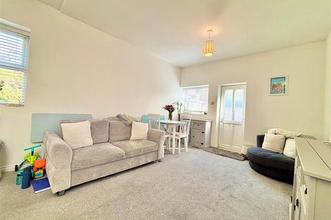 undefined, The Broadway, Totland Bay