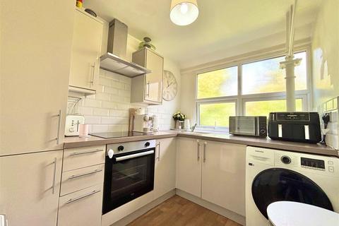 undefined, The Broadway, Totland Bay