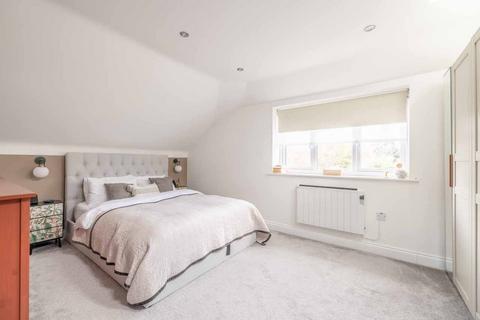 3 bedroom detached house for sale, Britwell Road, Burnham SL1