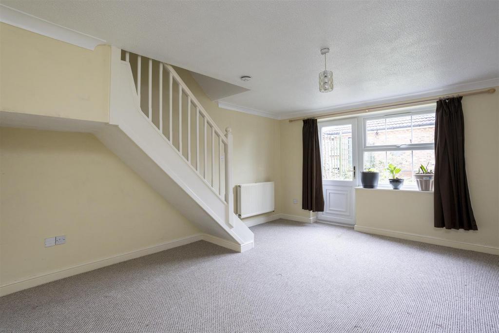 47 Aldborough Way 1.jpg