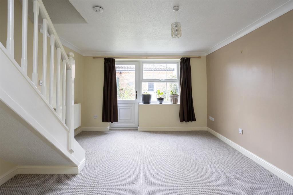 47 Aldborough Way 2.jpg