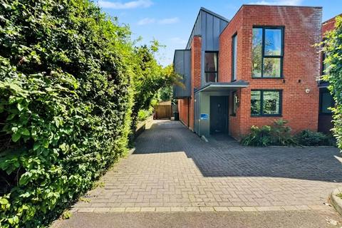 3 bedroom end of terrace house for sale, Winchester