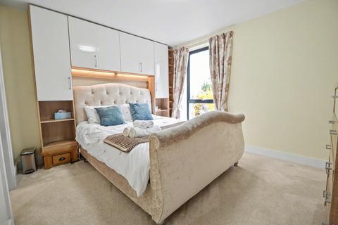 3 bedroom end of terrace house for sale, Winchester