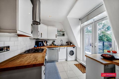 2 bedroom flat to rent, Goldhurst Terrace, London, NW6