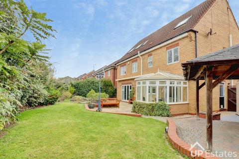 undefined, Snowdrop Close, Bedworth