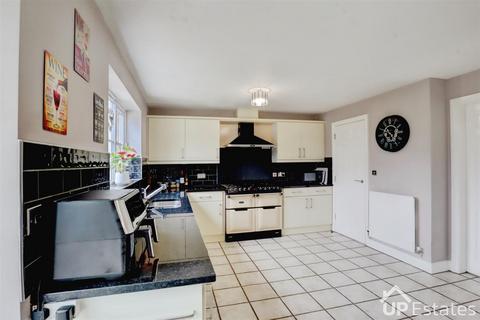 undefined, Snowdrop Close, Bedworth