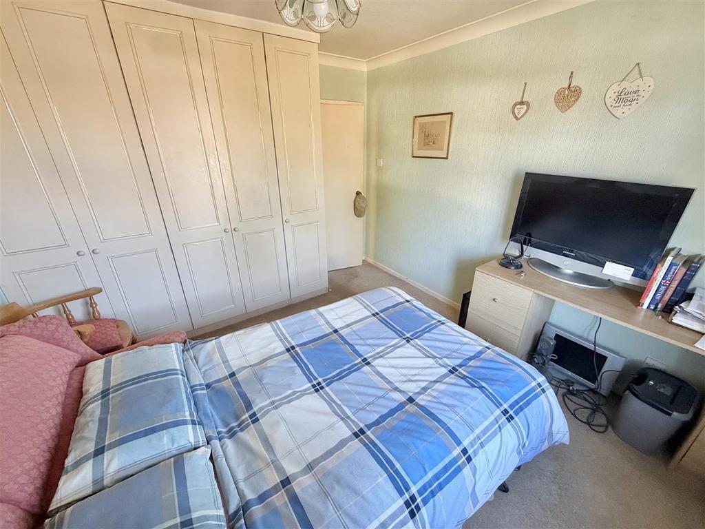 Bed 1 Aspect 3.jpg
