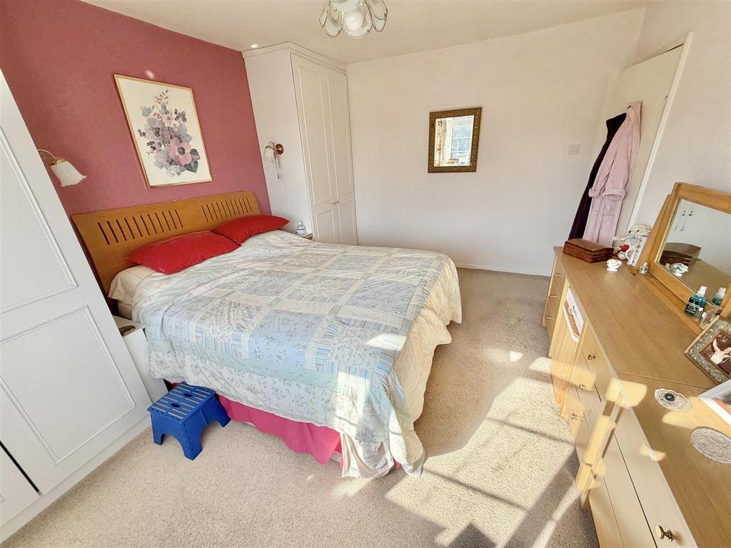 Bed 2 Aspect 3.jpg