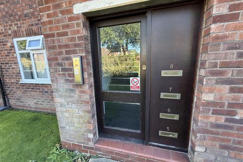 2 bedroom apartment for sale, Holly Grove, Sale