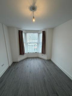 2 bedroom flat to rent, Strode Road, London E7