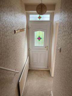 3 bedroom semi-detached house to rent, Bradford, BD6