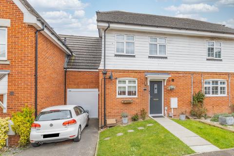 3 bedroom terraced house for sale, Gravelly Field, Ashford, Kent, TN23