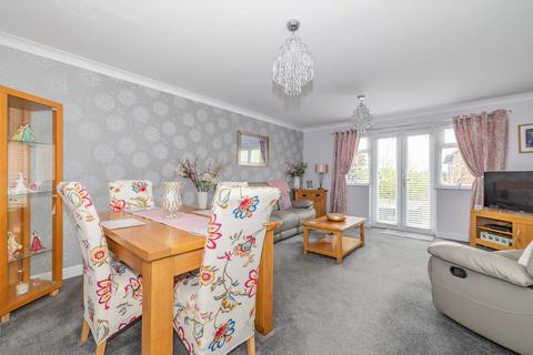3 bedroom terraced house for sale, Gravelly Field, Ashford, Kent, TN23
