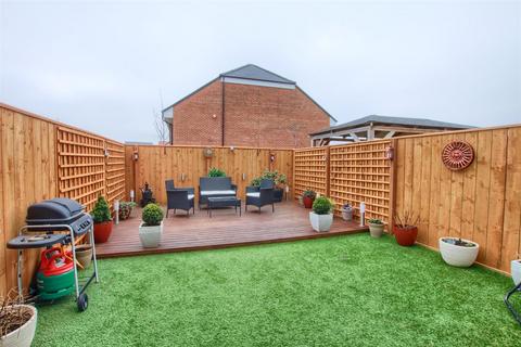 3 bedroom semi-detached house to rent, Bancroft Drive, Ingleby Barwick