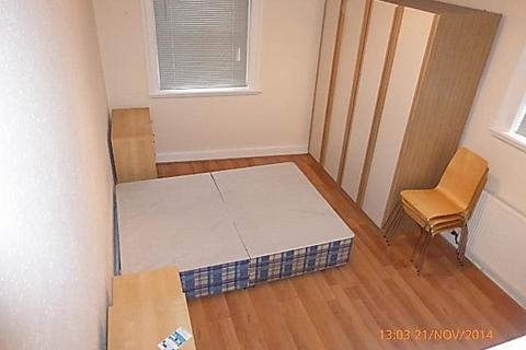 2 bedroom apartment to rent, High Street, Edgware, Middlesex, HA8