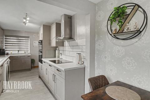 2 bedroom semi-detached house for sale, Windhill Crescent, Staincross