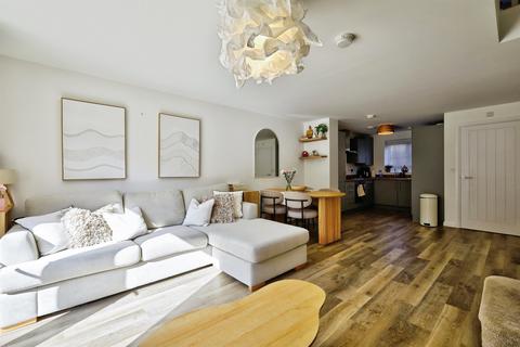 3 bedroom end of terrace house for sale, Sandpit Close, Collingtree, NORTHAMPTON