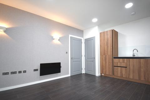 undefined, Elmwood Avenue, Feltham TW13