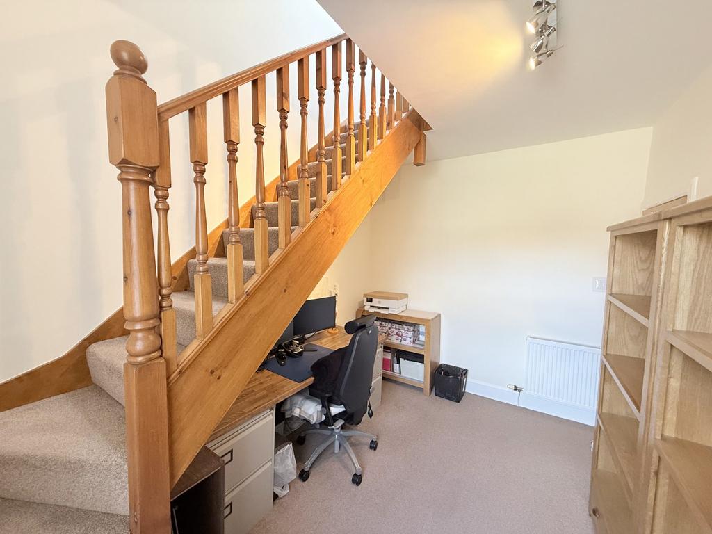 11 Banchory Avenue, Dumfries, DG1 3 BJ - Braidwoods