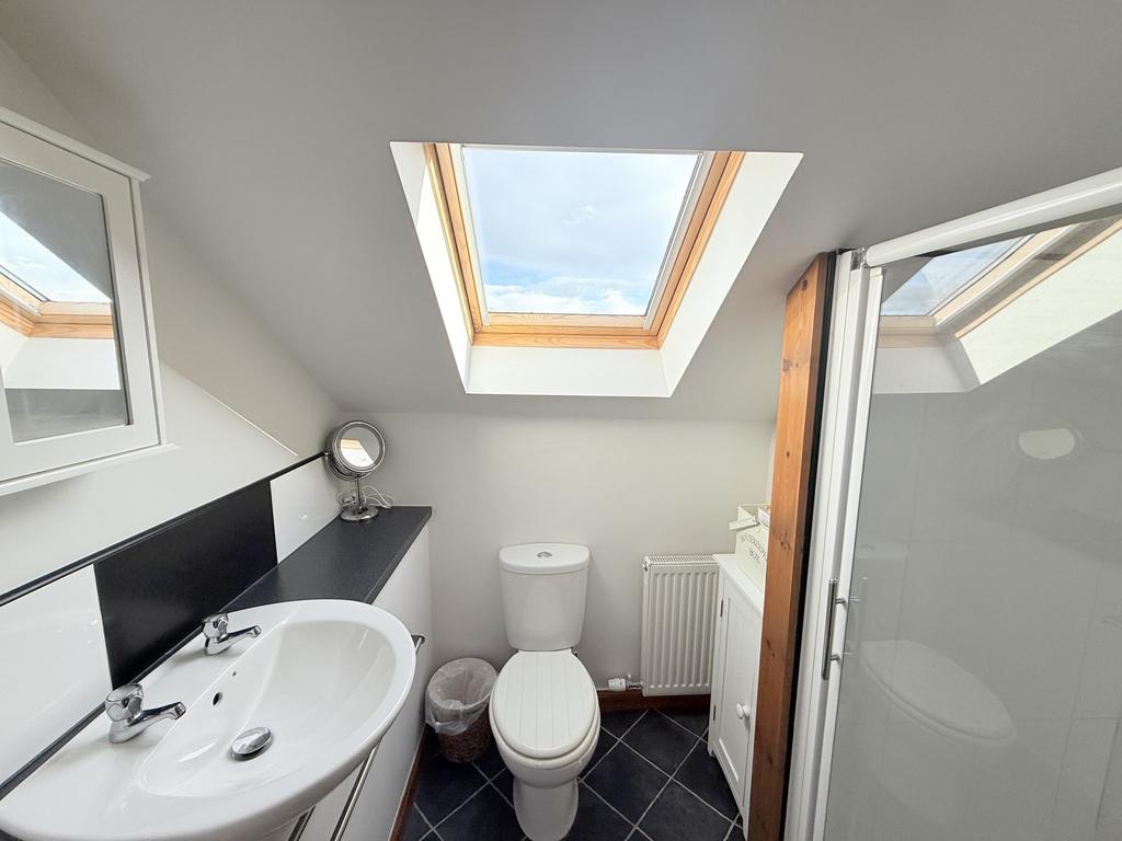 11 Banchory Avenue, Dumfries, DG1 3 BJ - Braidwoods