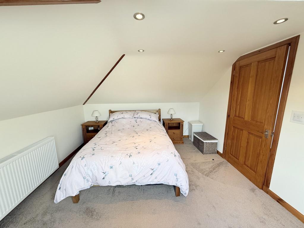 11 Banchory Avenue, Dumfries, DG1 3 BJ - Braidwoods