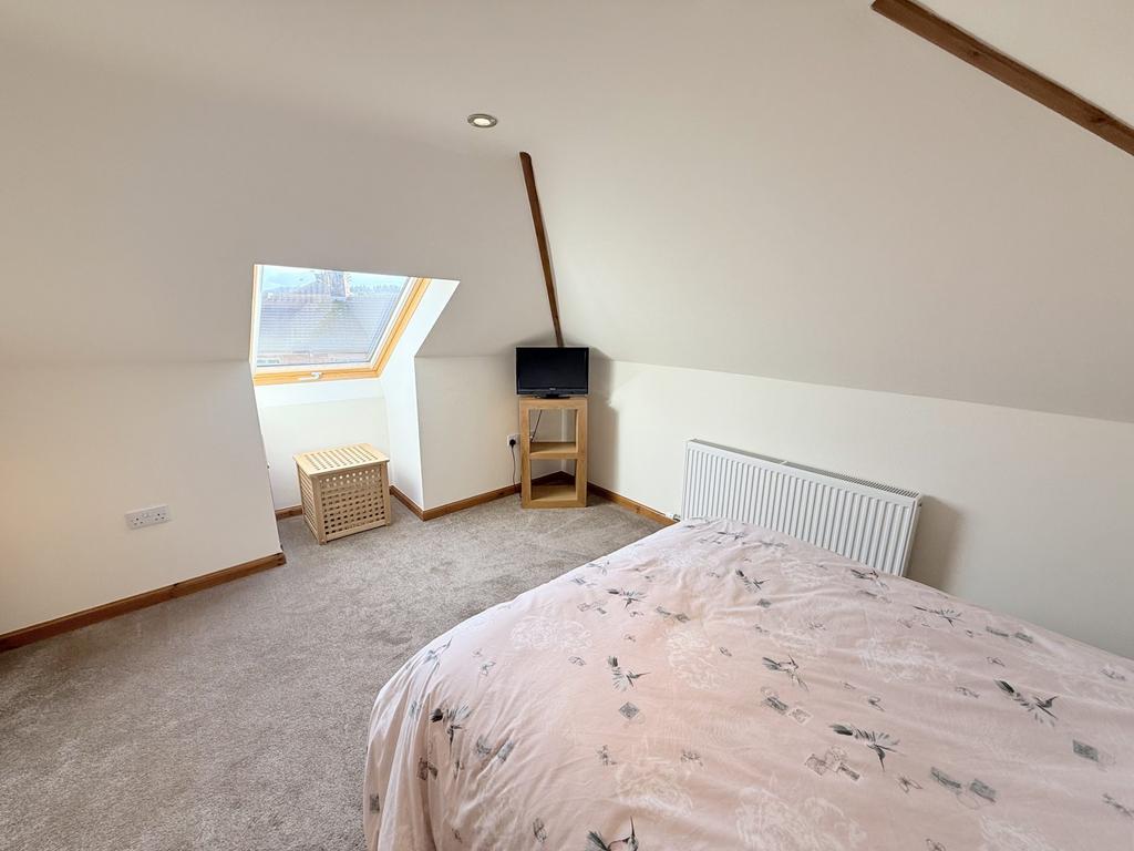 11 Banchory Avenue, Dumfries, DG1 3 BJ - Braidwoods