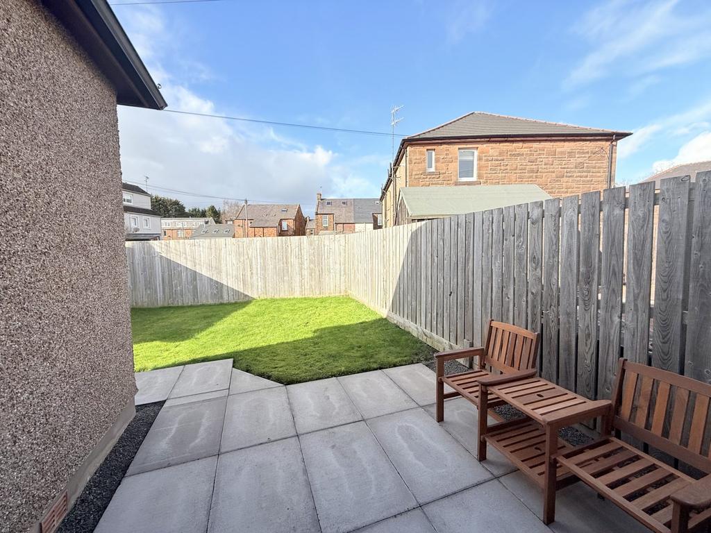 11 Banchory Avenue, Dumfries, DG1 3 BJ - Braidwoods